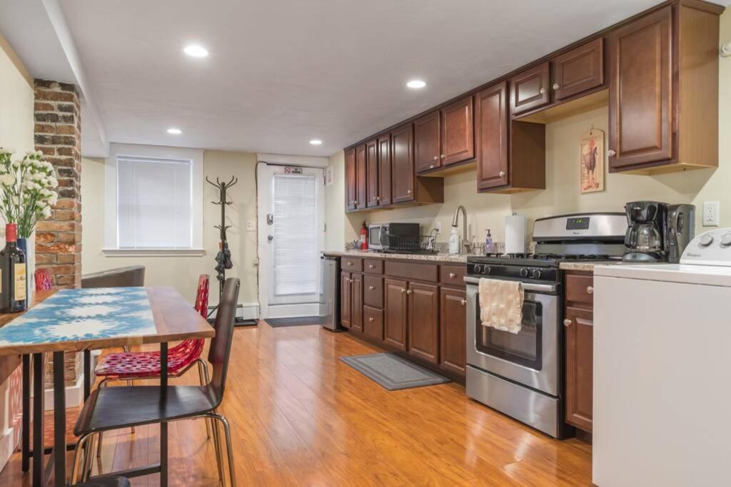 Apartament Parking - Private Entrance - King Beds Boston Zewnętrze zdjęcie